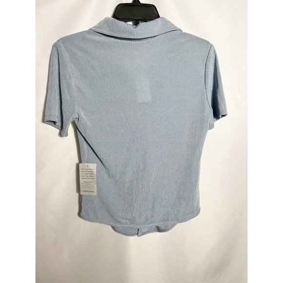 NWT Wayf Naomi Button-Up Blue Shirt - Picture 3 of 4